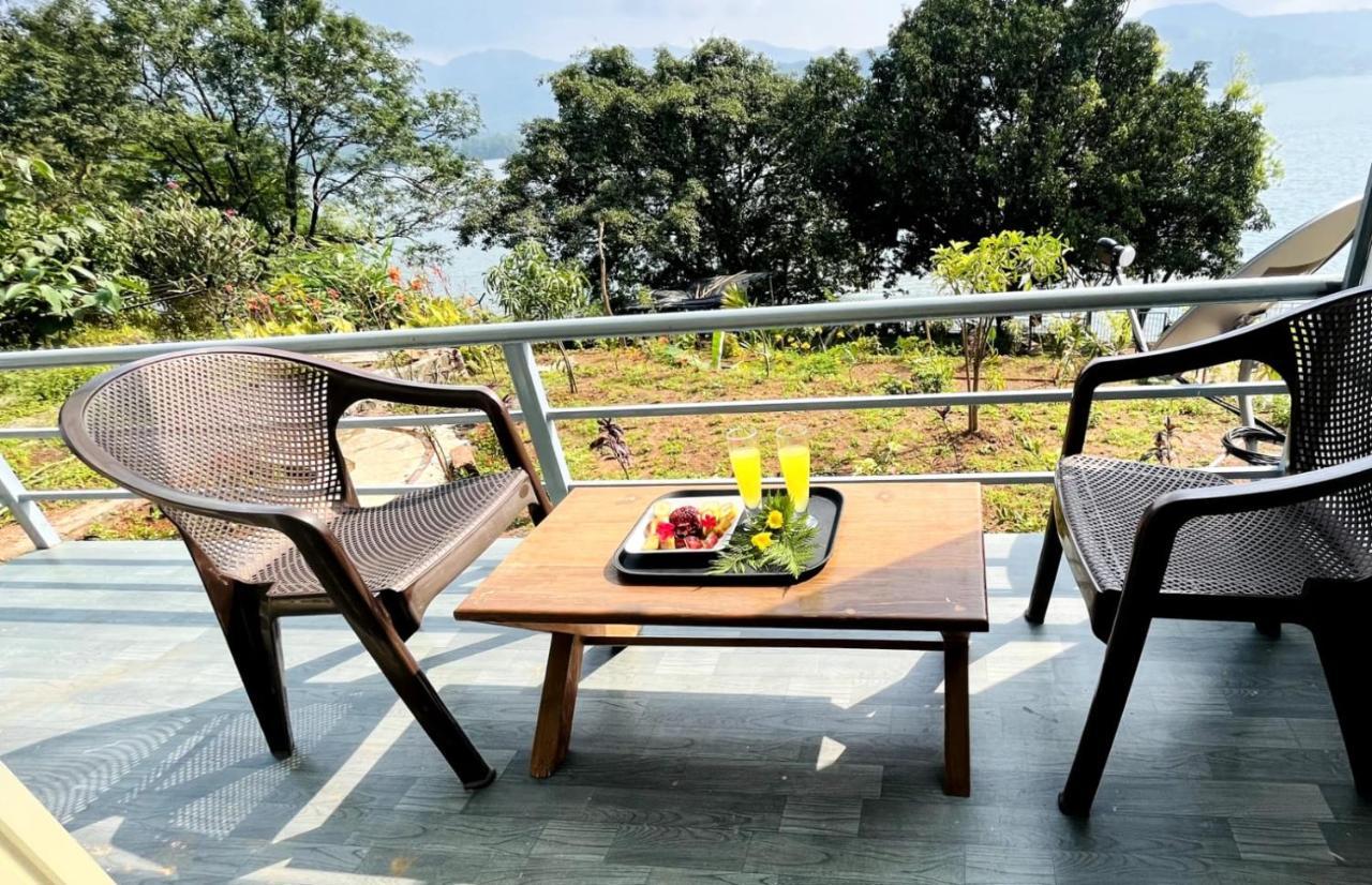 Hotel Lotus Lakeshore Homes