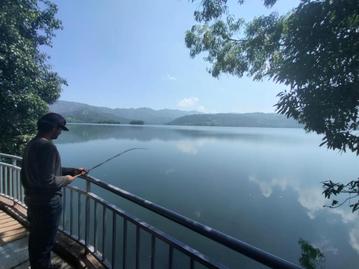 Lotus Lakeshore Homes Hotel